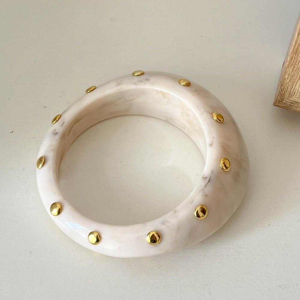 Fashion Irregular Rivet Resin Bracelet Exaggerated Retro Bangle Girls