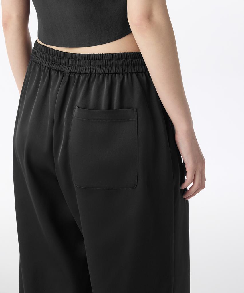 MUSINSA STANDARD WOMAN Женские атласные широкие эластичные брюки [Черный]
