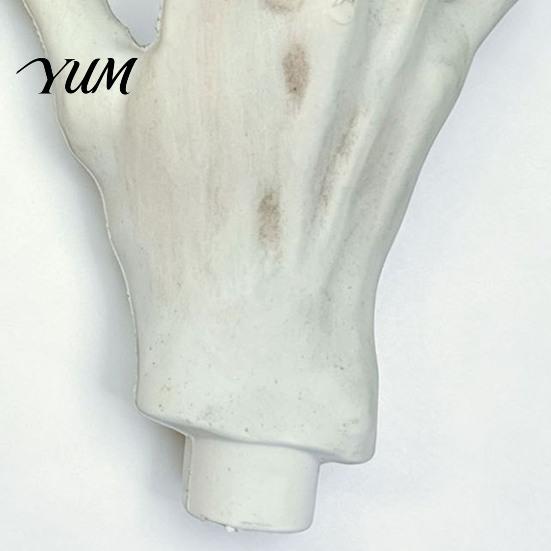 Halloween Scene Setting Props 1 Pair Skeleton Hands, Realistic Plastic Zombie Life Scary Human Hand Prop Size Severed Fake Hands for Terror