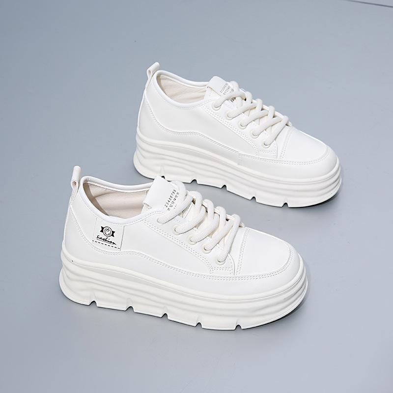 2025 весна маленькие белые туфли новая корейская версия ins женские студенческие туфли для увеличения роста на платформе спортивные туфли для доски повседневная обувь женская CY710