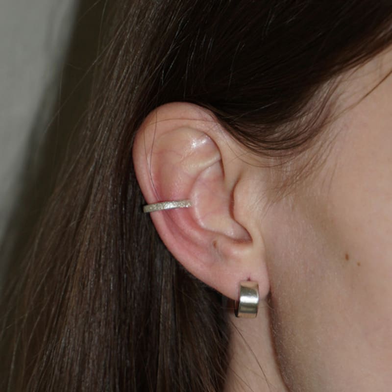 OURPIERRE GRANITO EARCUFF M SILVER