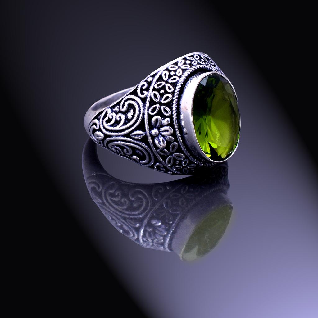 Natural Peridot Gemstone Handmade 925 Sterling Silver Jewelry Ring Size 6 C1W94