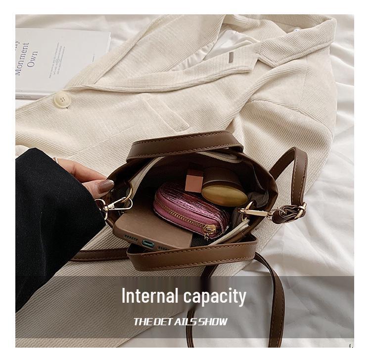 Нишевая Высококлассная Осенняя Сумка-Тоут на Плечо Большой Вместимости 2025: Универсальная повседневная сумка-ведро кроссбоди