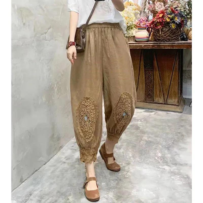 Женские брюки из хлопка и льна в стиле ретро, лето 2025 г., новые свободные брюки-харлан с девятью точками и вышитым кружевом, шаровары цвета редиса