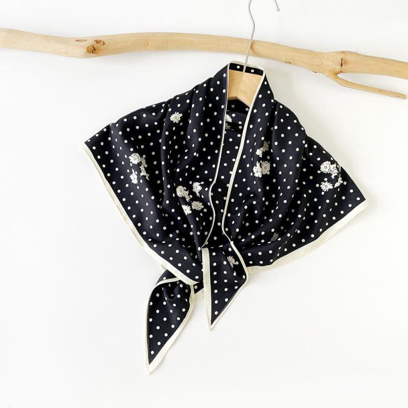 Niche Irregular Scarf Shawl Spring and Summer Twill Triangle Scarf Versatile Scarf Professional Leopard Scarf Decoration