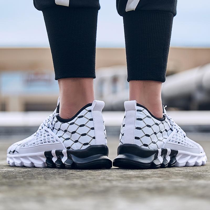 Мужская обувь большого размера 39-47Сверхлегкие спортивные повседневные мужские туфли Four Seasons Кроссовки для мужчин