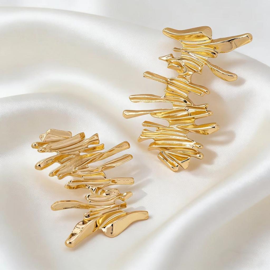 European and American Style Jewelry, Geometric Fashionable Shape Earrings, Versatile, Luxury Earrings for Women