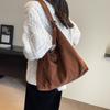 Retro Casual Tote Bag Women's Korean Version Trendy Fashion Large Capacity Shoulder Bag New High-end Feeling Armpit Bag