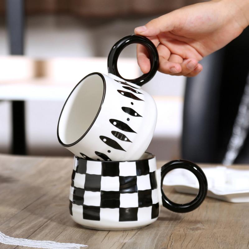 Ins Style Coffee Mug Checkerboard Grid Retro Coffee Mug Ceramic Office Girls Boys Design Sense Niche Cup Gift