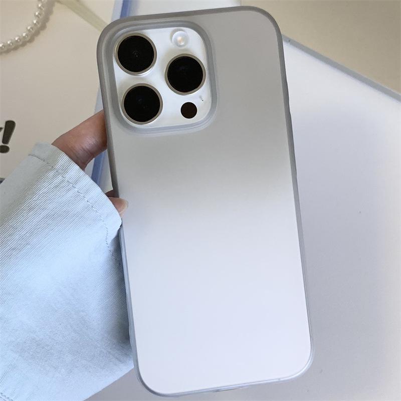 Чехол для iPhone 16 Pro Max с градиентным покрытием, приятным на ощупь, для Apple 17, матовый, совместим с моделями 15/14, 13/12.