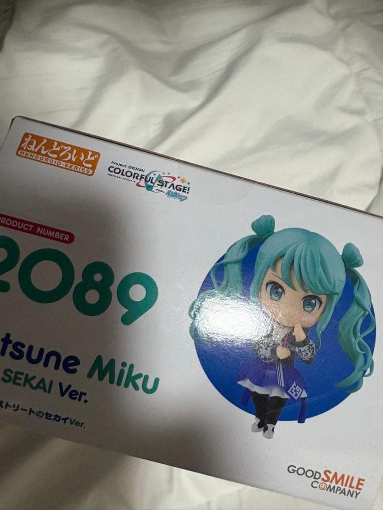 [USED] Nendoroid Hatsune Miku Street World Ver. with Bonus