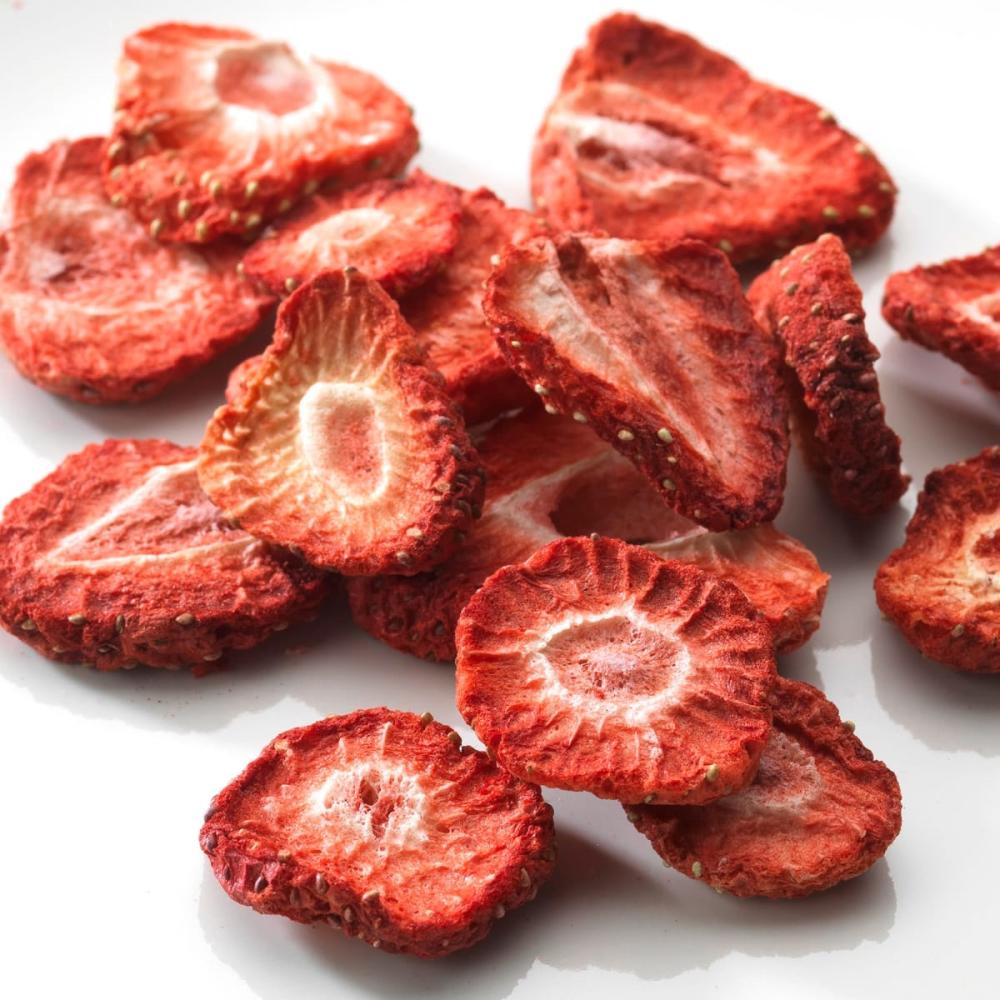 dmBio Freeze-dried Strawberry Slices 25g