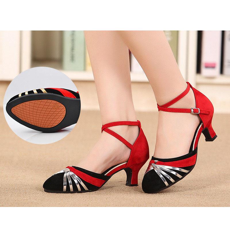 Женская обувь для латинских танцев с блестками, современная обувь для сальсы с закрытым носком на мягкой подошве, обувь для бальных танцев на каблуке 5,5 см