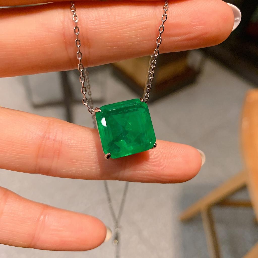 Изумрудные квадратные серьги-гвоздики Paraiba с подвеской Simple Women's