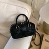 Premium luggage, leather goods, bowling handbags, autumn and winter new handbags, shoulder messenger bags, women's bags