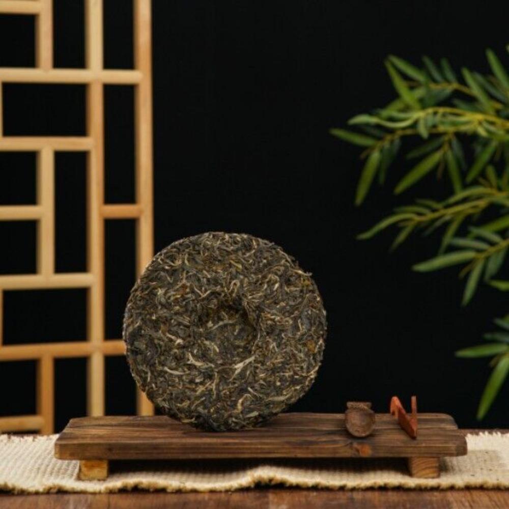 Сырой пуэр Чай Ледяной остров Учжай Весенний Древнее дерево Юньнань Чайный блин