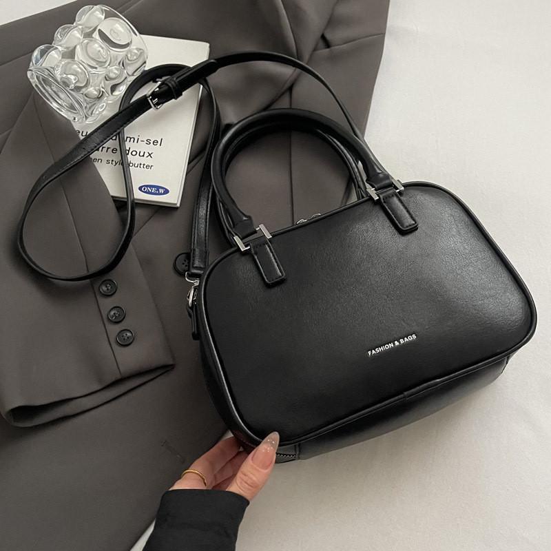 Ielgy Korean Niche Portable Bowling Bag Trendy Autumn Winter Retro All-Match Frosted Messenger Small Square Bag