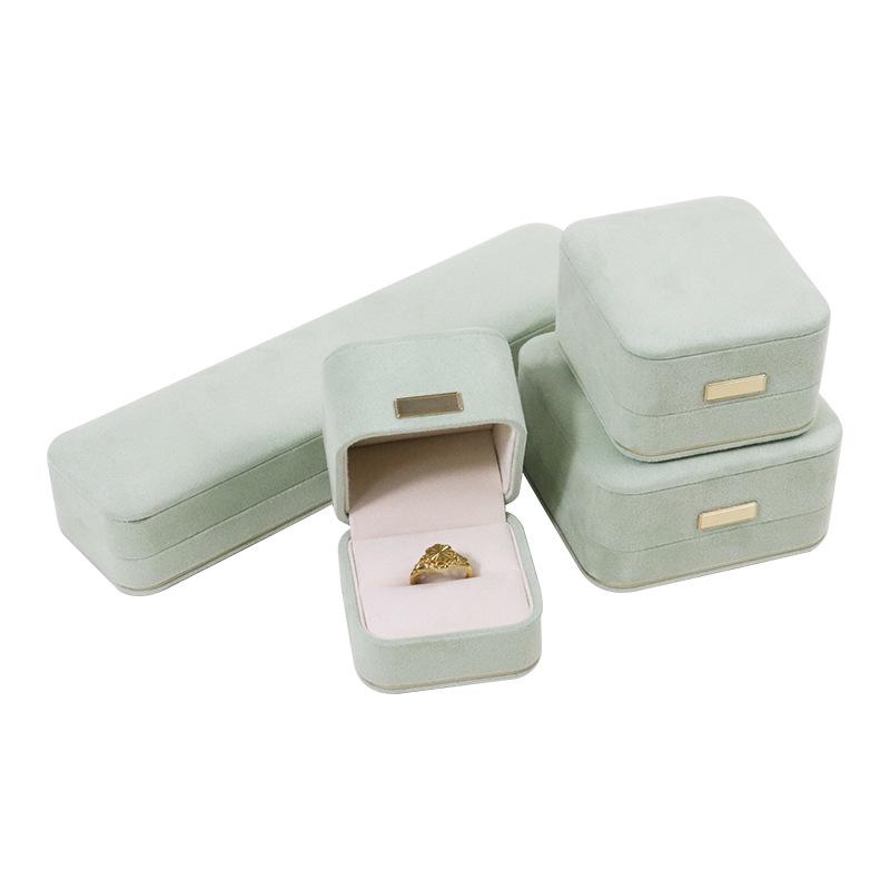 Стильная круглая фланелевая шкатулка для колец, ожерелий, браслетов и сережек