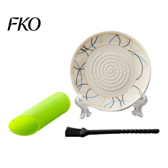 Multi-use Kitchen Garlic Tool Grater Plate, Ceramic Grinding Bowl, Multi-Functional Sauce Stirring Serving Compact Dish for Grating Ginger Turmeric