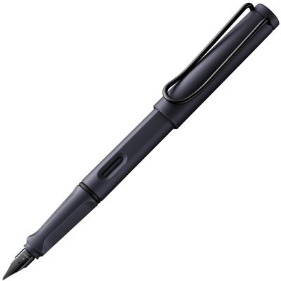 Перьевая ручка LAMY Safari Steel Black Эргономичный грип и полированная сталь Размер M Идеально для письма и каллиграфии Включает картридж с синими чернилами LAMY T10 -