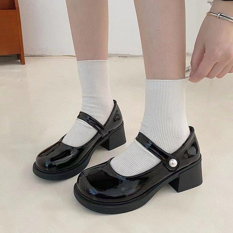 Round head thick heel British style retro black small leather shoes new light mouth French Mary Jane single shoes