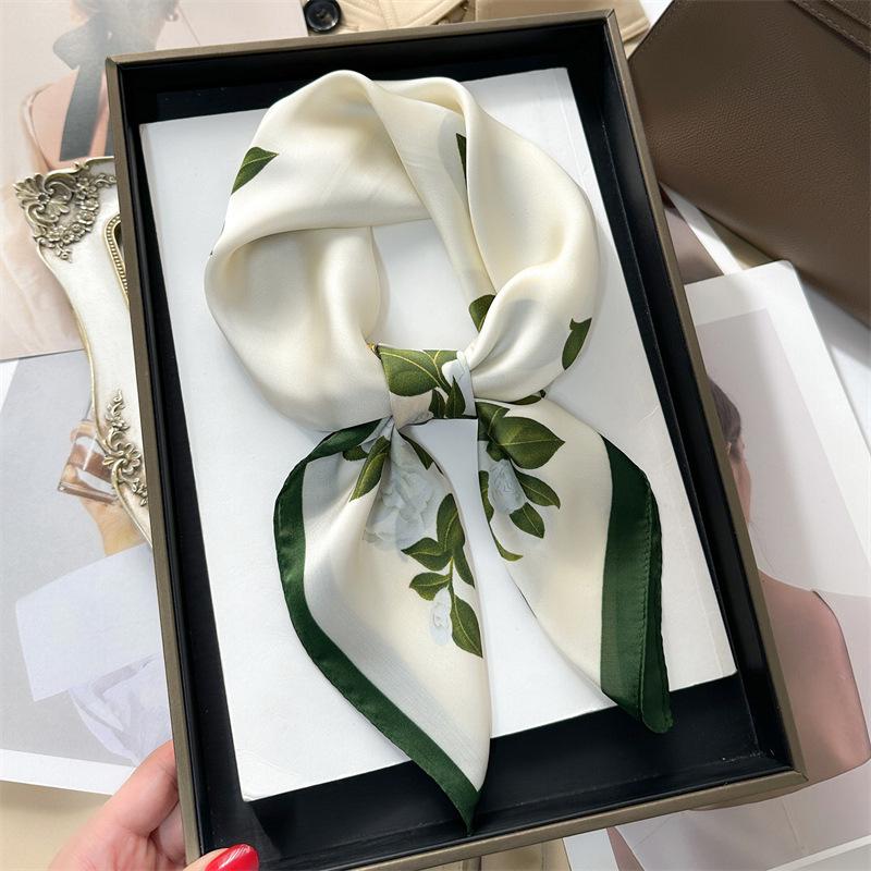 70 * 70cm New Silk Small Square Scarf For Women'S Neck Protection Professional Scarf Versatile Hair Tie Headscarf Scarf