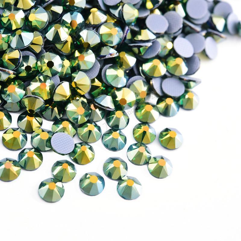 Восемь больших и восемь маленьких имитаций австрийских горячих бриллиантов цвета AB, стеклянные стразы с термоклеевой основой, горячие бриллианты для рукоделия, аксессуары для одежды