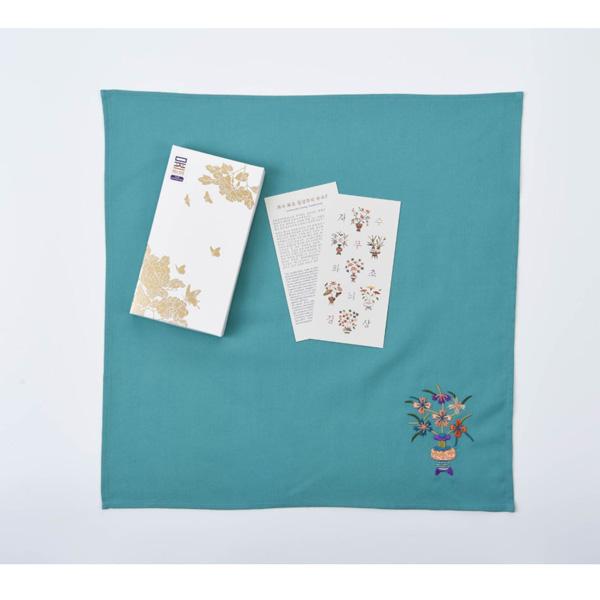 Embroidered “Flower & Auspice” Handkerchief – National Museum of Korea Exclusive