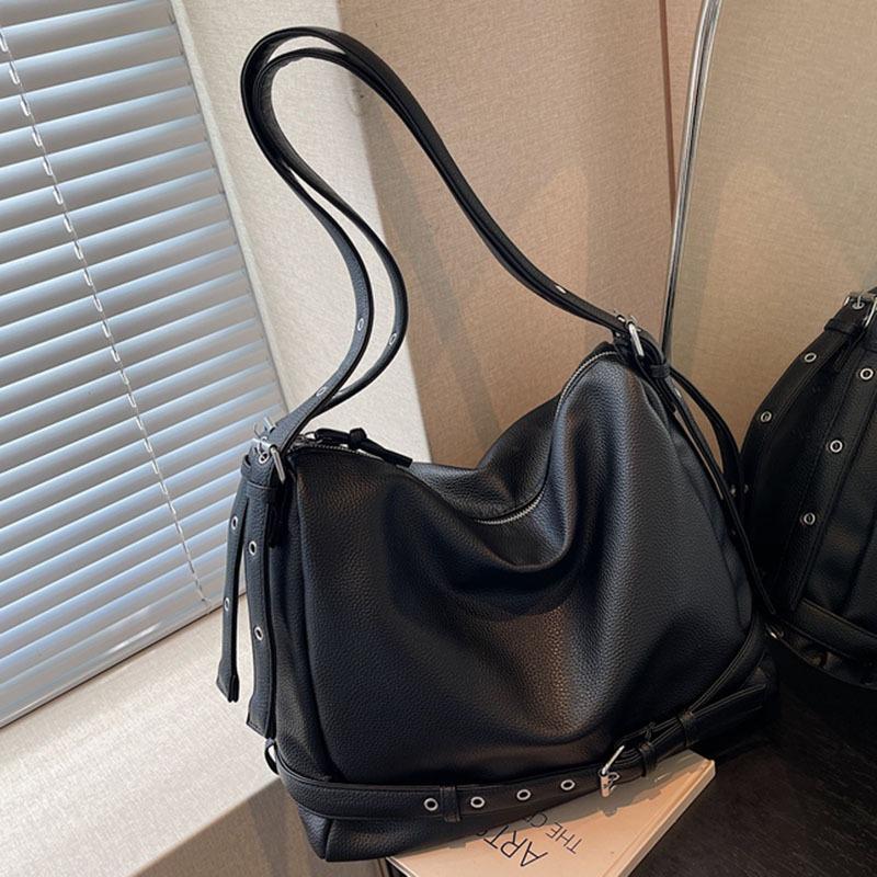 Вместительная наплечная сумка женская новая осенне-зимняя модная сумка-мессенджер универсальная сумка-тоут для通勤