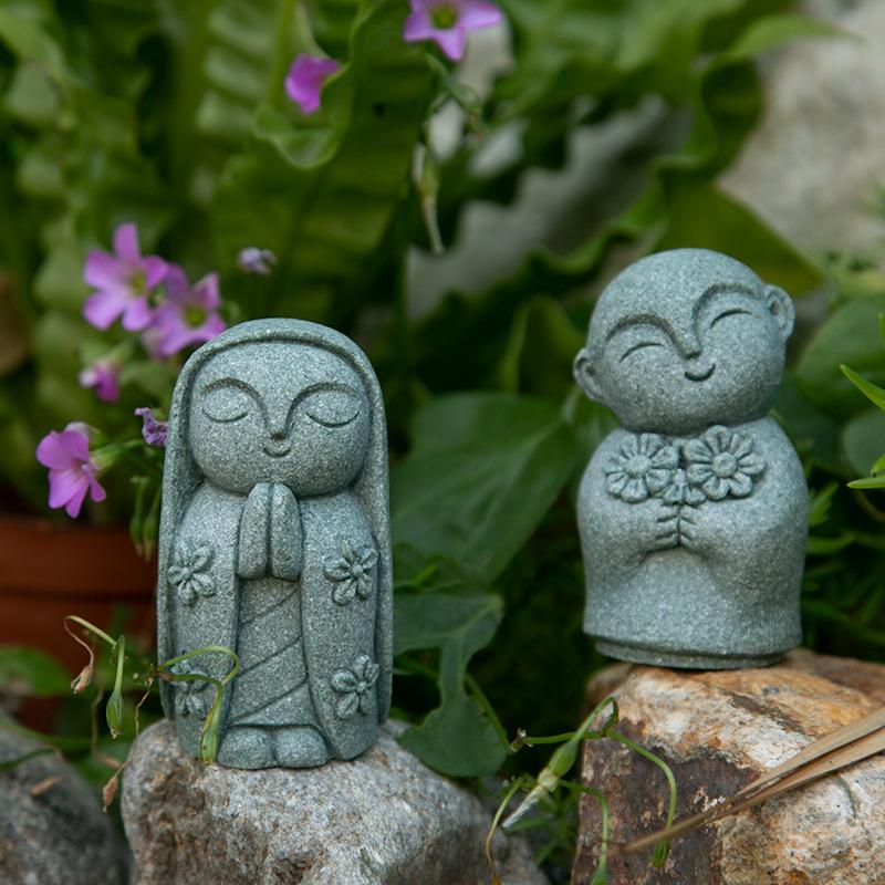 Miniature Statues Small Monk Figurines 4 Piece Resin Meditation Room for Study Tabletop Gifts Sets