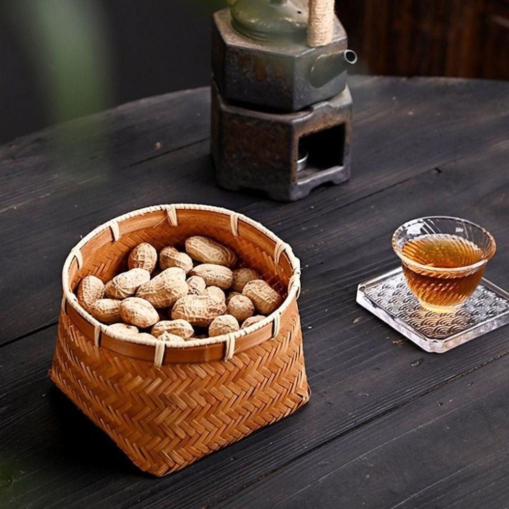 Multi-purpose Retro Bamboo Basket Bamboo Woven Small Size Snack Basket Handmade Fruit Basket Snack Fruit Organization