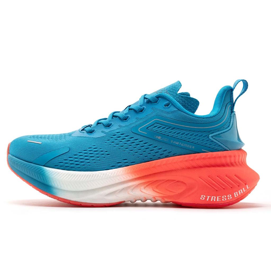 Мужские кроссовки ONEMIX на амортизирующей подошве