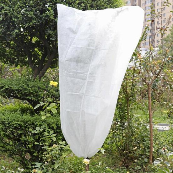 Защитное зимнее покрывало для растений с защитой от холода и мороза с регулируемым шнурком