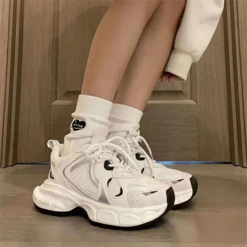 Легкие спортивные кроссовки для женщин в сеточку Campus Style Forrest Gump Daddy All-match Casual Trending Shoes