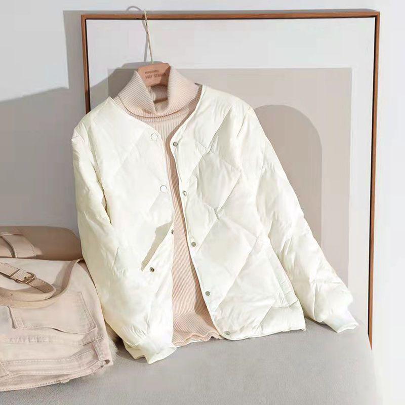 Женская легкая короткая хлопковая куртка-бомбер на пуху - Корейский стиль 2023