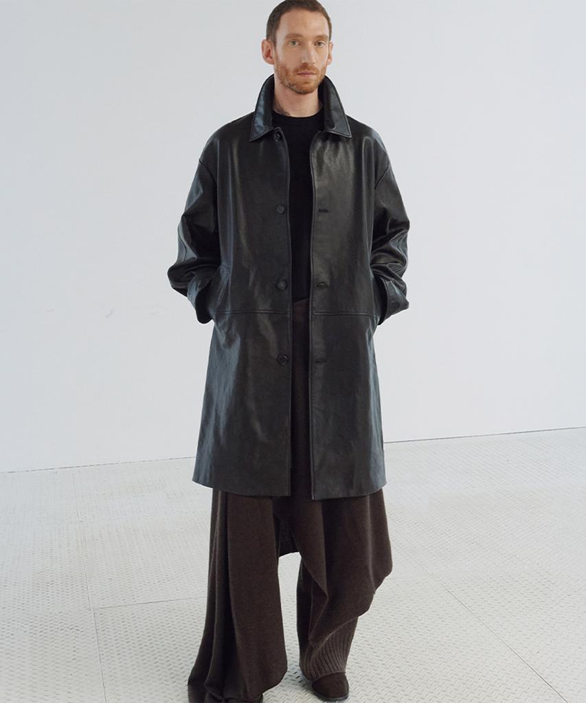 UMARMUNG Italian Vegetable Lambskin Half Coat_Earthy Black