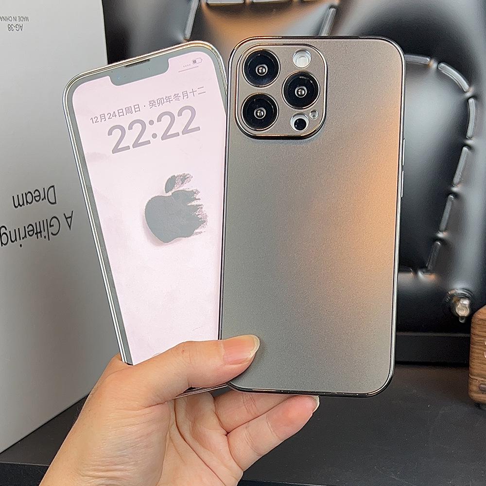 Ультратонкий матовый защитный чехол для мобильных телефонов Apple 12, 13, 14, 15. Противоударный, полнокомплектный дизайн.