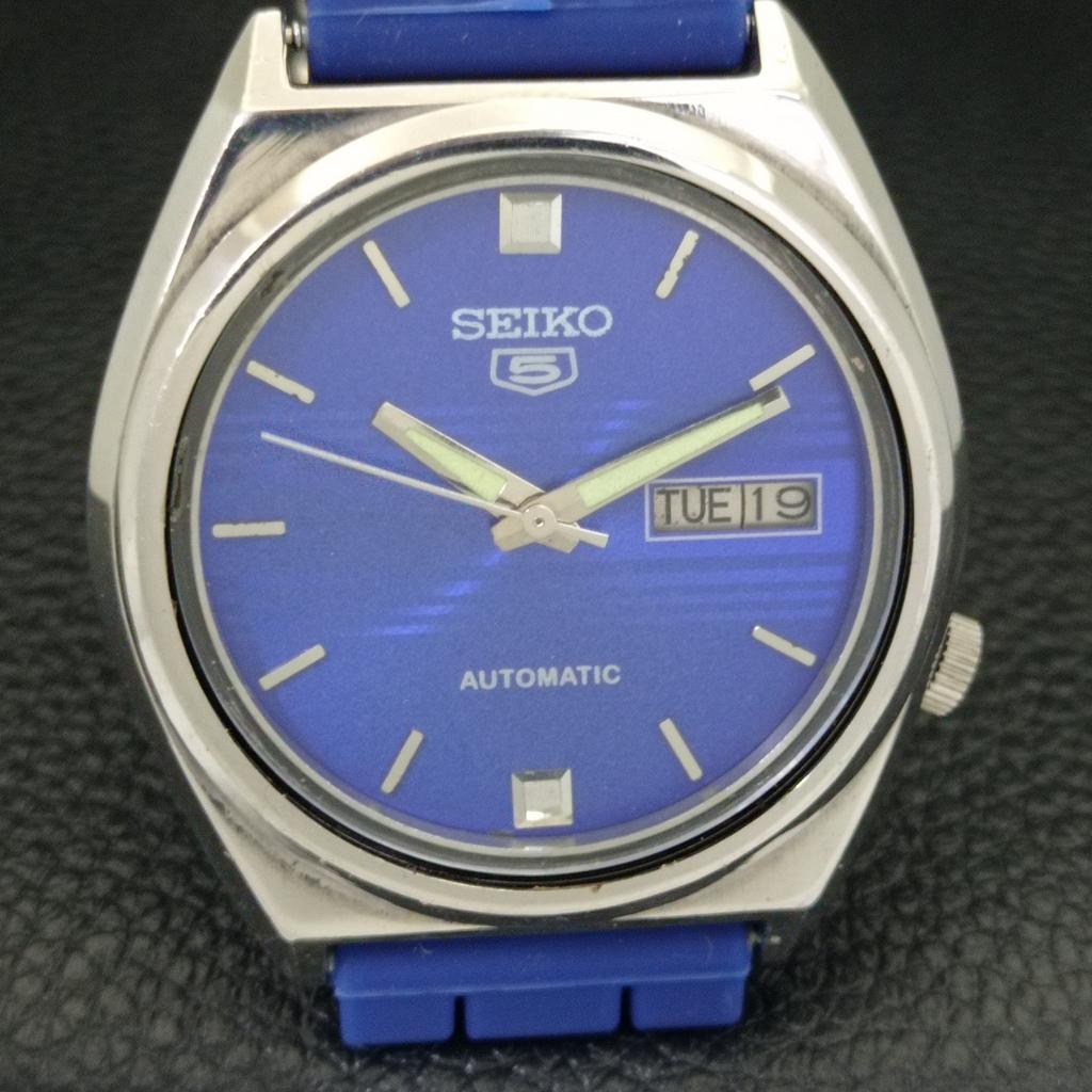 ЯПОНИЯ ВИНТАЖ SEIKO 5 АВТОМАТИЧЕСКИЕ 7009A МУЖСКИЕ ЧАСЫ С СИНИМ ЦИФЕРБЛАТОМ a701514-5
