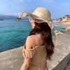 Модная соломенная шляпа с плоским верхом для девочек, широкополая солнцезащитная шляпа, легкая пляжная кепка с кружевной лентой-бантом для улицы, защита от УФ-излучения