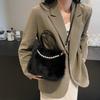 Winter Fashion Faux Fur Crossbody Bags for Women's Gift, Pearl Chain Decor Shoulder Bag, Ladies Handbags Top-handel Bag CLE