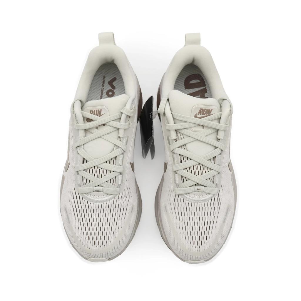 HM6804-003 Nike Vomero 18 Светлая кость Фантом Колледж Серый Норковый Коричневый (Женский)