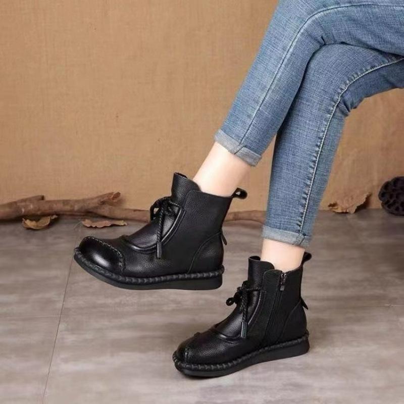 Short boots women's winter women's two cotton flat-bottomed non-slip women's shoes soft leather mother shoes velvet boots