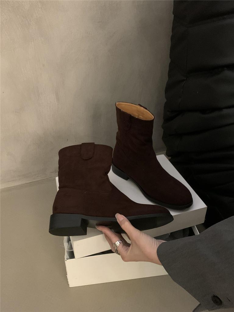 2024 новые корейские ботинки в стиле ins Dongdaemun, нишевые, в стиле ретро, модные женские ботинки, круглый носок, толстый каблук, замшевые маленькие короткие ботинки