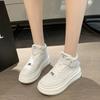 Высокие женские туфли на платформе, осенние новые повседневные спортивные туфли для девочек, маленькие белые туфли на толстой подошве, кроссовки для бега на мягкой подошве