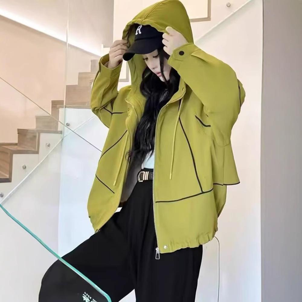 Ветровка с капюшоном в корейском стиле с цветными блоками для женщин, весна/осень 2025, легкая куртка свободного кроя для миниатюрных