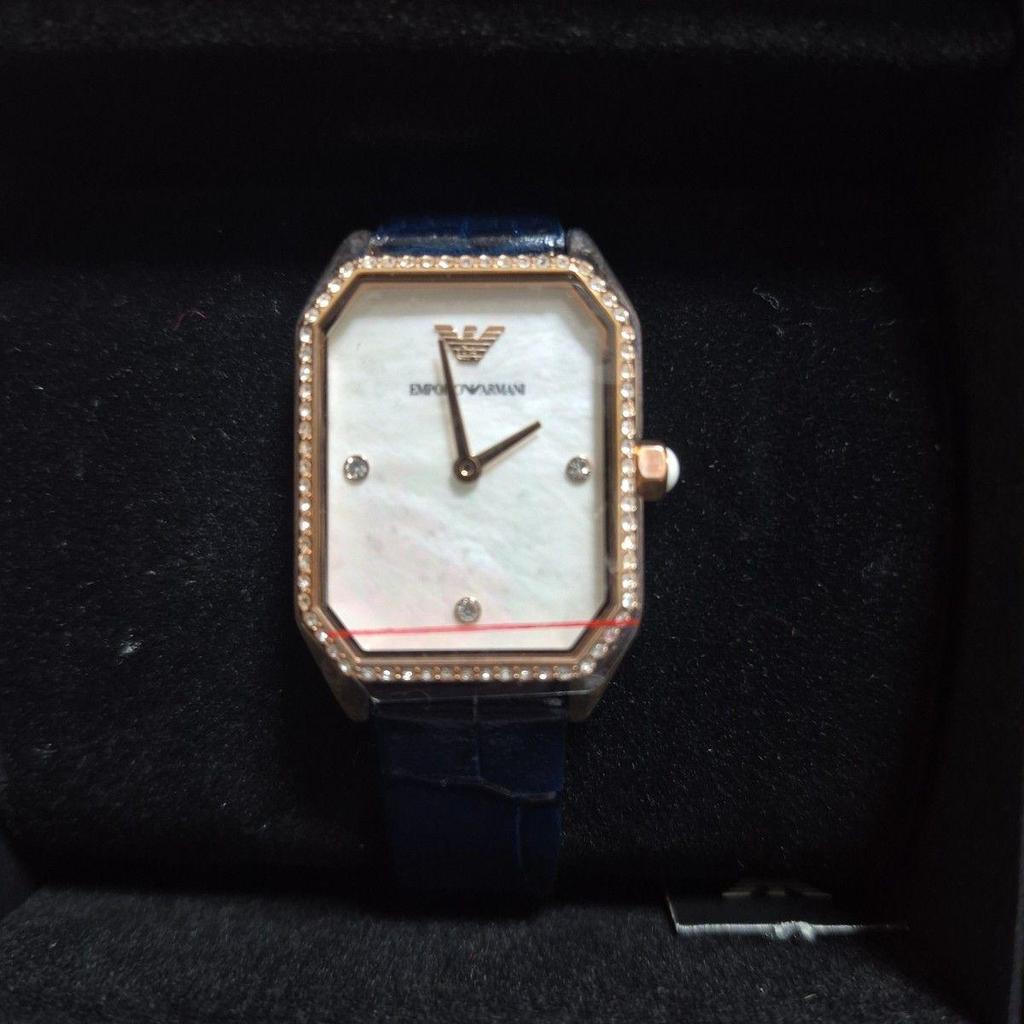 Б/у Женские часы EMPORIO ARMANI Восьмиугольные Синие Emporio Armani Часы Аналоговые Кожаные AR11466