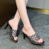 Мода 2025 Новые туфли-стилеты на высоком каблуке с вырезами и стразами, женские новые туфли с круглым носком и открытым носком, слипоны, противоскользящие, износостойкие, крутые шлепанцы
