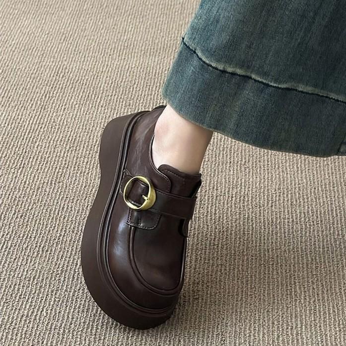 Платформа Британский стиль маленькие кожаные туфли женские 2025 весна и осень новые однопедальные черные jk одинарные туфли ленивые лоферы Doudou