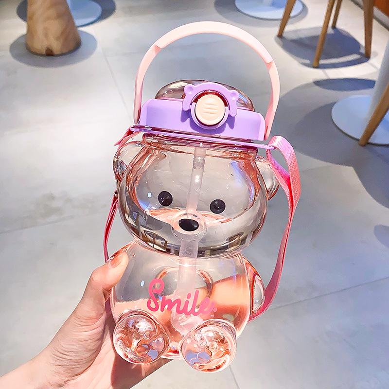 High-Capacity Children's Pop-Up Straw Water Cup - Portable Baby Bus Design