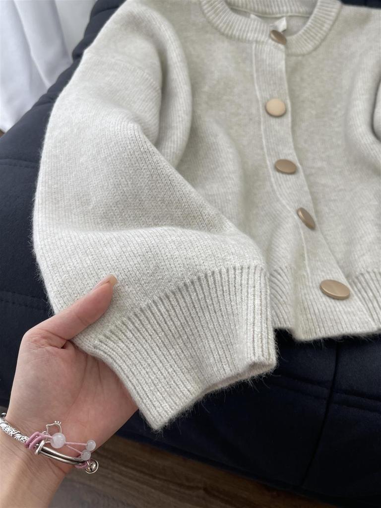 Повседневный вязаный кардиган свободного кроя в студенческом стиле